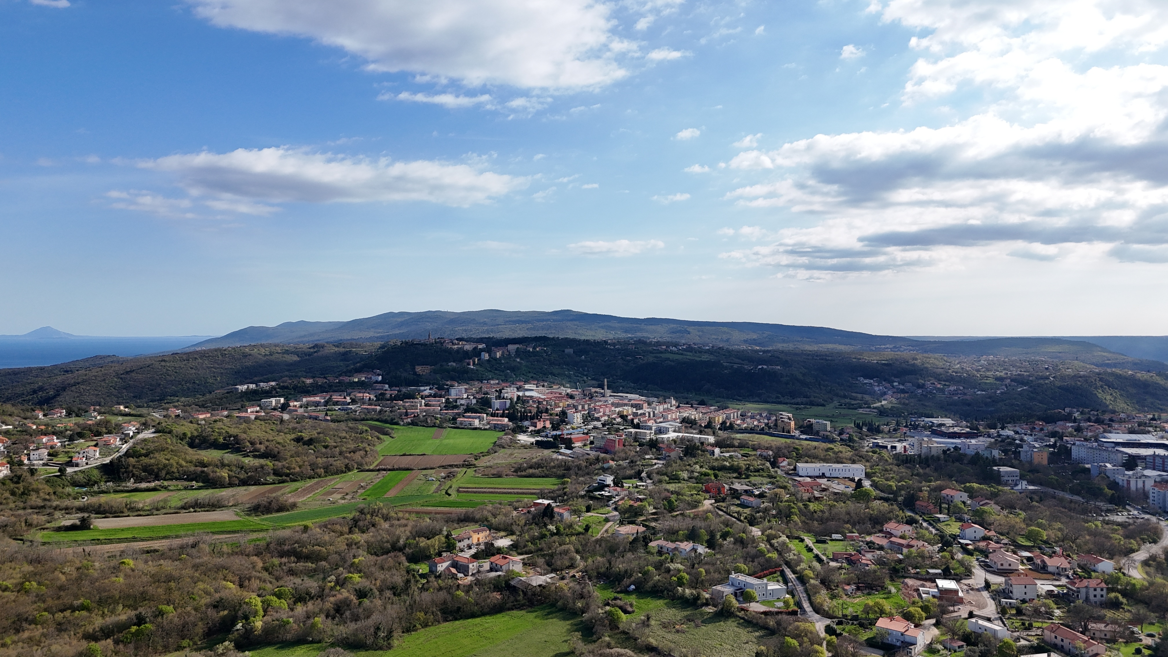 Obrađeni krajolik oko Labina Polja i obrađeni krajolik oko Labina u istočnoj Istri
