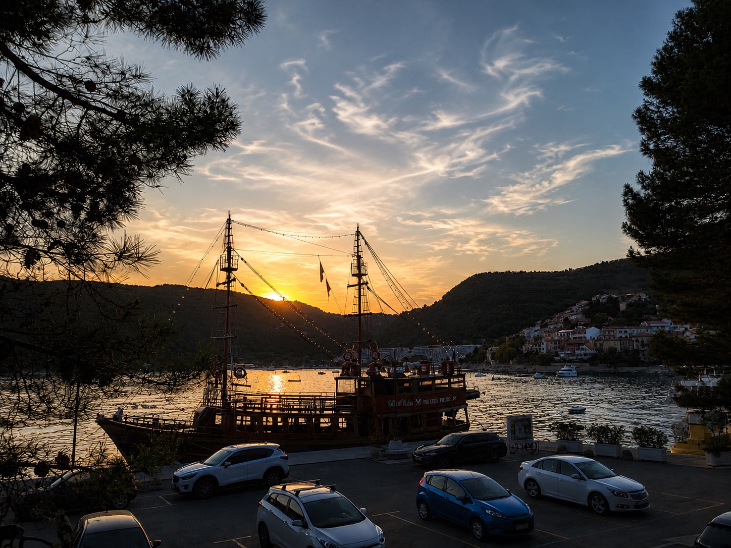 Visitors moving along Rabac’s linear seafront Visitors moving along Rabac’s linear seafront