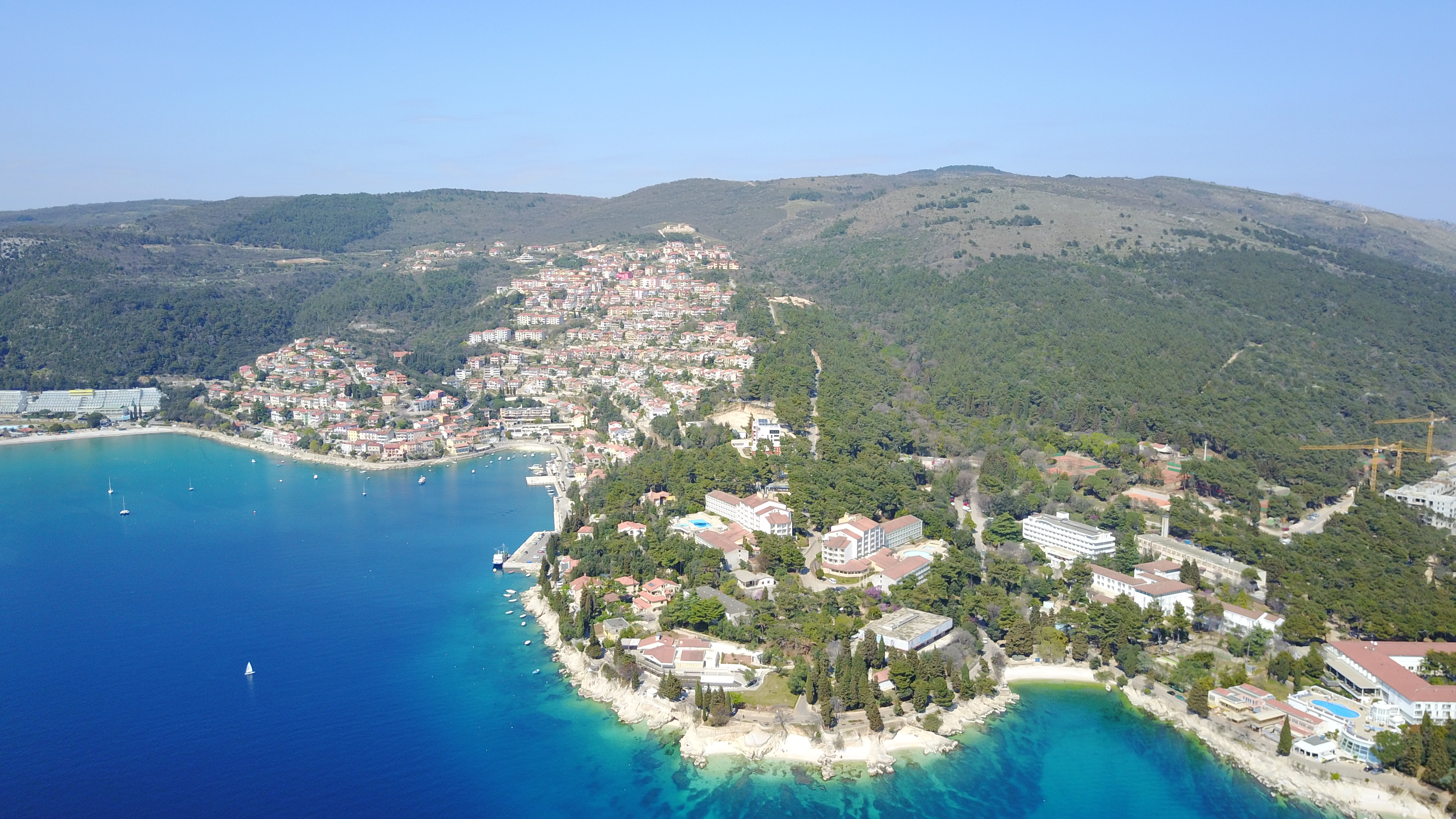 Road and coast between Rabac and the Raša Bay Road and coast between Rabac and the Raša Bay
